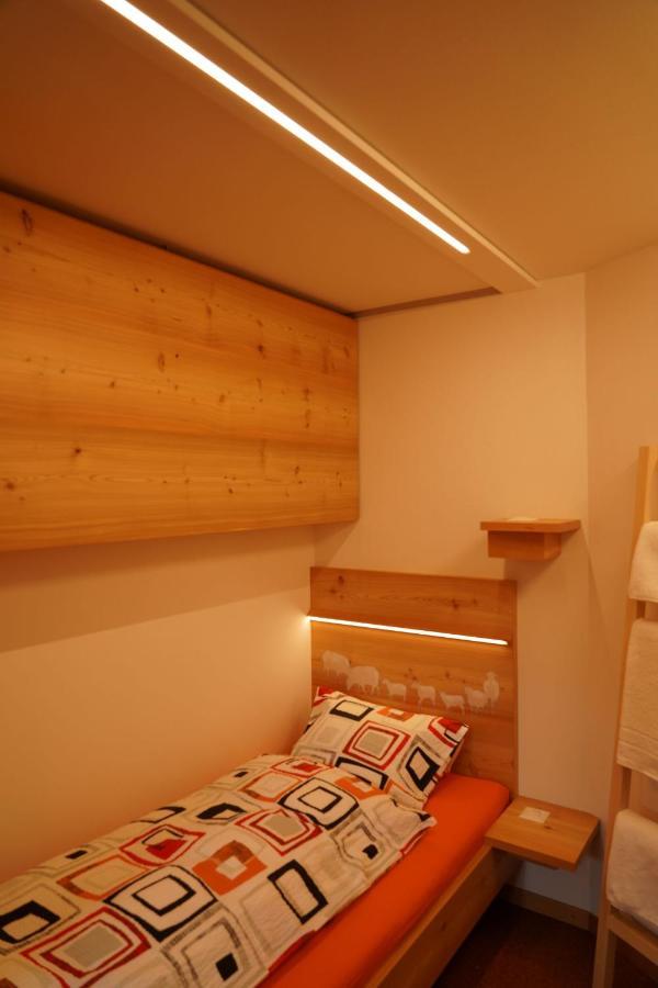 Crusch 32 Apartment Samedan Bagian luar foto