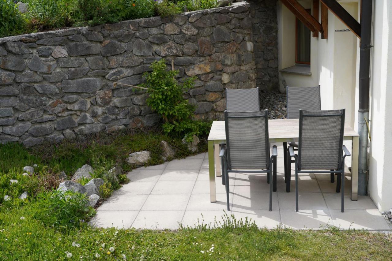 Crusch 32 Apartment Samedan Bagian luar foto